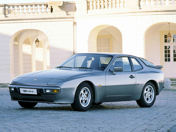 944 2.7 (1989)